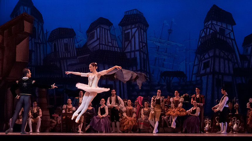 theater perform - Why Watch Theater Performances at Michigan Gambling Sites